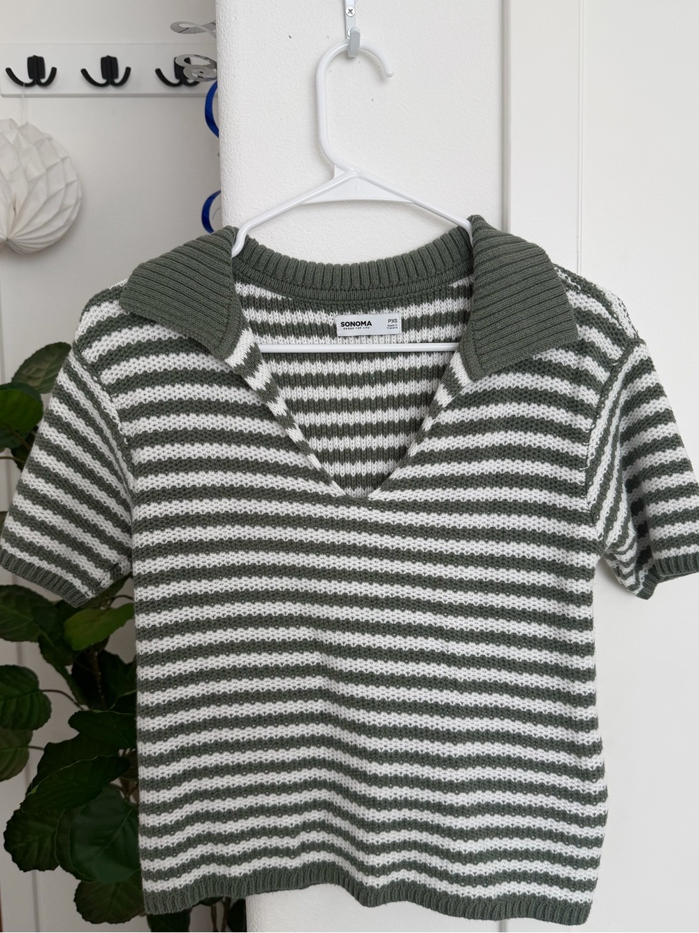 🍃 SONOMA Green & White Striped Polo Sweater Top